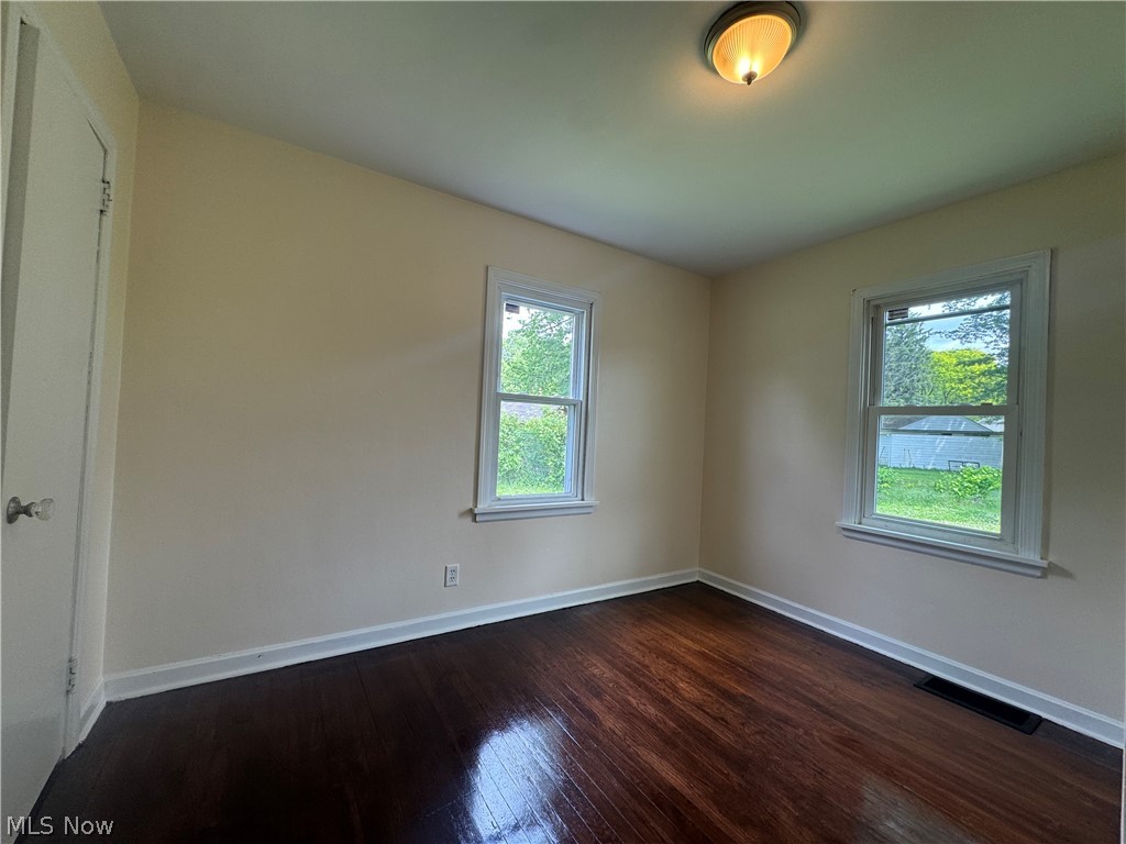 1782 West Avenue NW Warren OH 44483