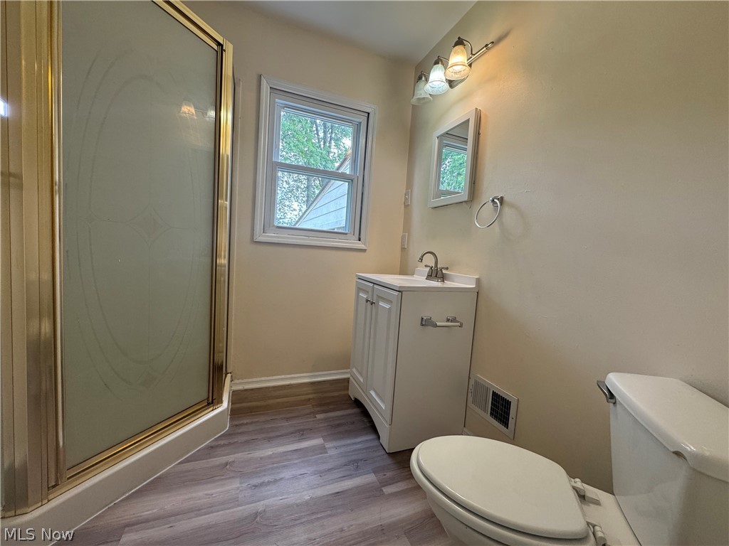 1782 West Avenue NW Warren OH 44483