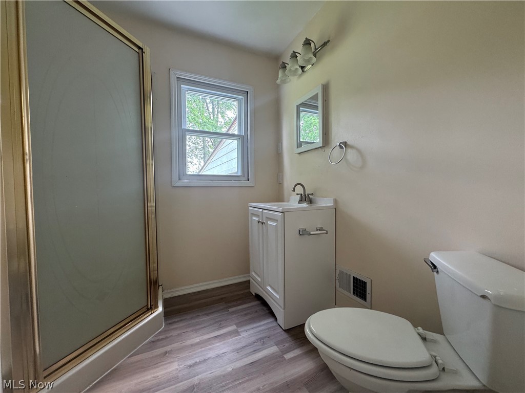 1782 West Avenue NW Warren OH 44483