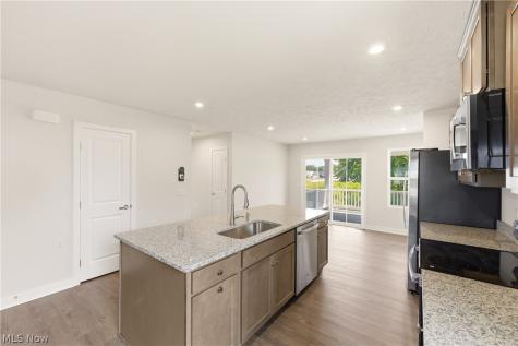 157 Potomac Drive Elyria OH 44035
