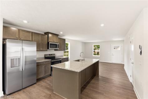 157 Potomac Drive Elyria OH 44035