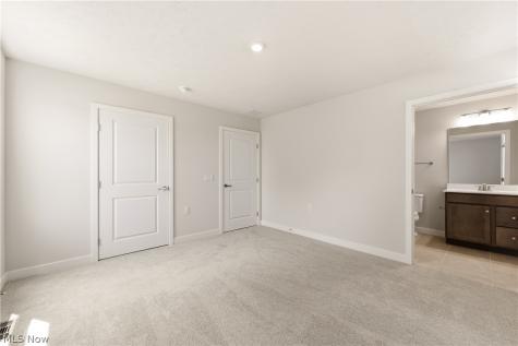 157 Potomac Drive Elyria OH 44035