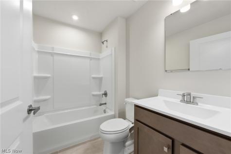 157 Potomac Drive Elyria OH 44035