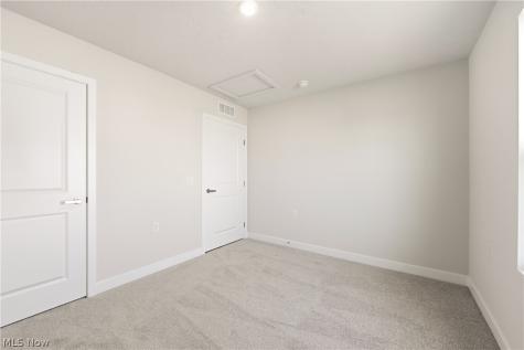 157 Potomac Drive Elyria OH 44035
