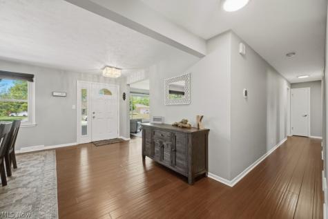 4480 Vezber Drive Seven Hills OH 44131