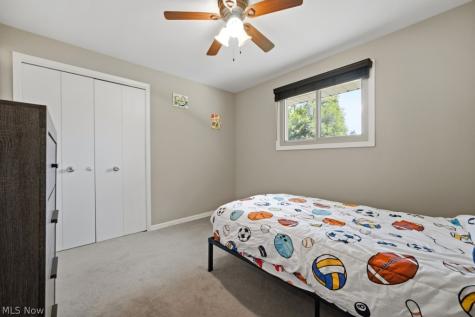 4480 Vezber Drive Seven Hills OH 44131