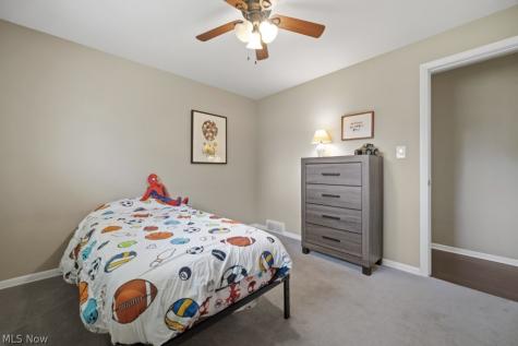 4480 Vezber Drive Seven Hills OH 44131