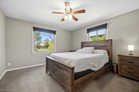 4480 Vezber Drive Seven Hills OH 44131