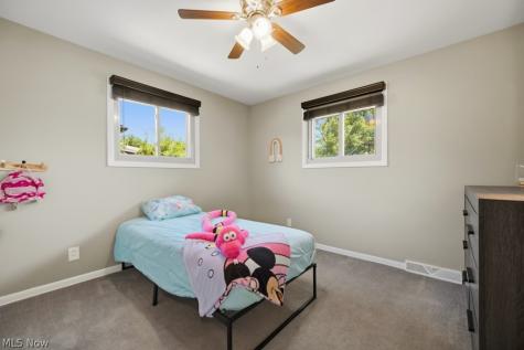 4480 Vezber Drive Seven Hills OH 44131