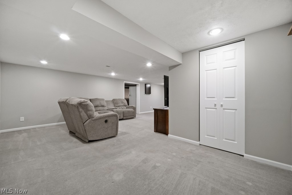 4480 Vezber Drive Seven Hills OH 44131