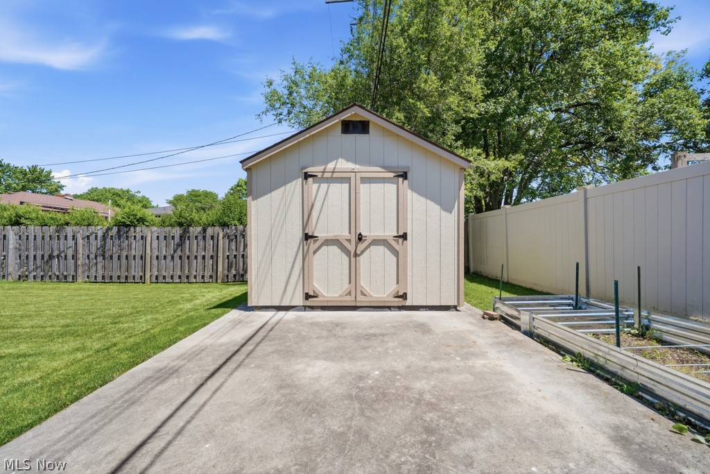 4480 Vezber Drive Seven Hills OH 44131