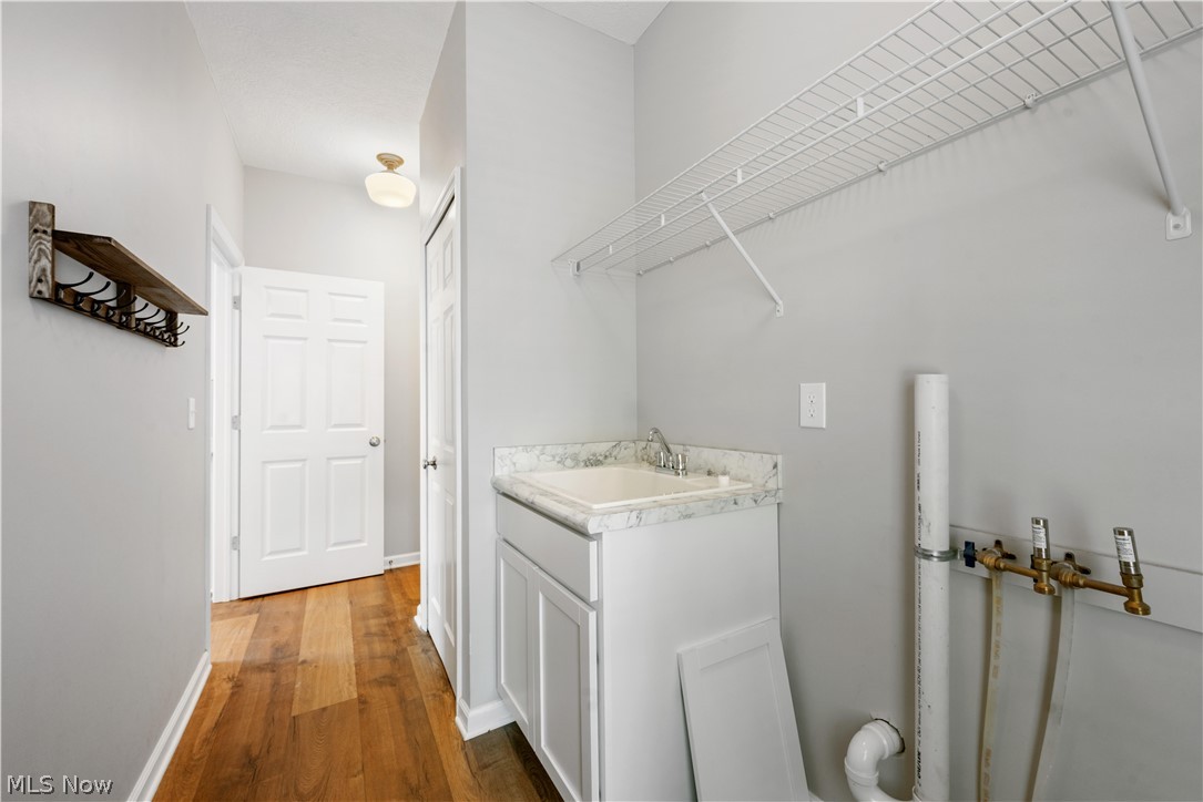 10543 Mogadore Avenue NW Uniontown OH 44685