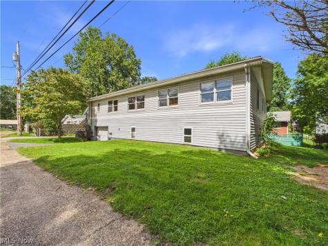 712 Marietta Lane Marietta OH 45750