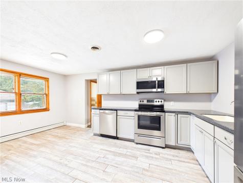 712 Marietta Lane Marietta OH 45750