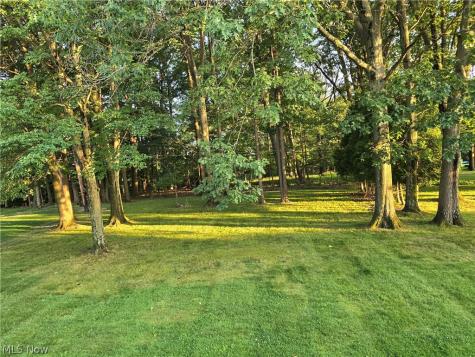 6221 Sequoia Drive Parma OH 44134