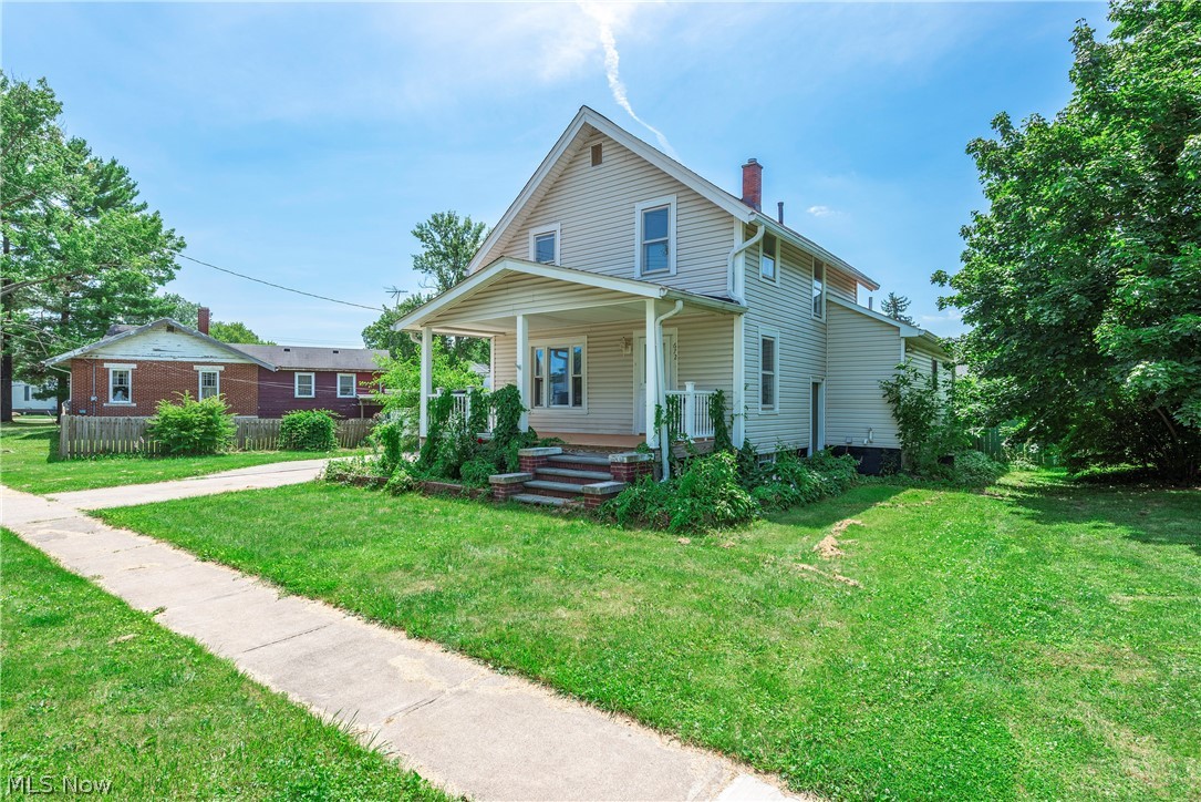 672 Jackson Street Amherst OH 44001