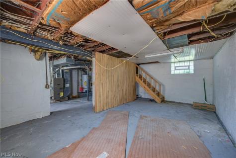 672 Jackson Street Amherst OH 44001