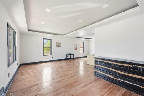 672 Jackson Street Amherst OH 44001