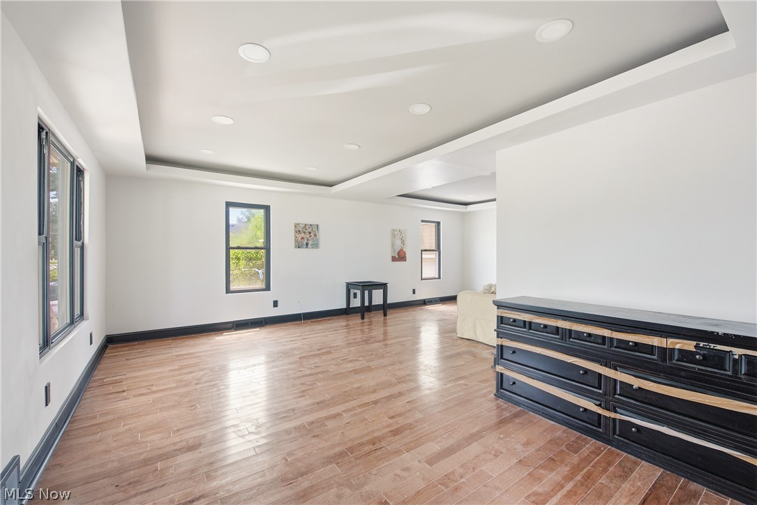 672 Jackson Street Amherst OH 44001