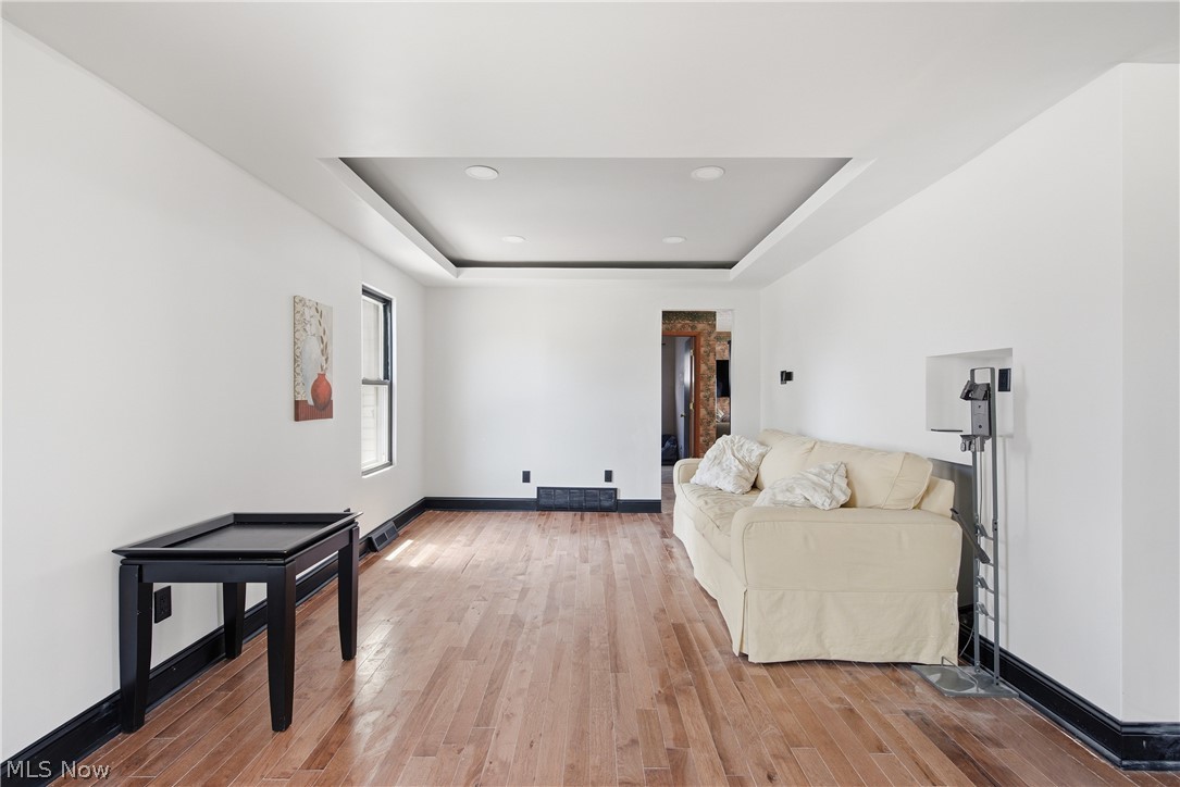 672 Jackson Street Amherst OH 44001