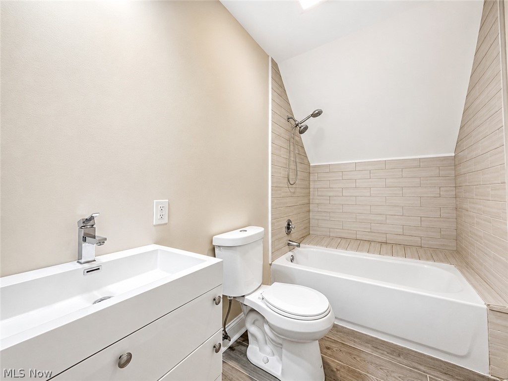 6808 Fir Avenue Cleveland OH 44102