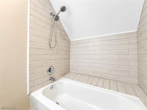 6808 Fir Avenue Cleveland OH 44102