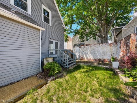 6808 Fir Avenue Cleveland OH 44102