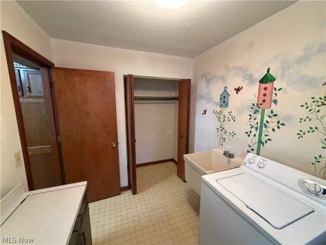 36500 Kinzel Road Avon OH 44011