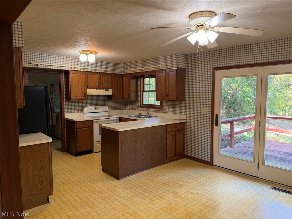 36500 Kinzel Road Avon OH 44011