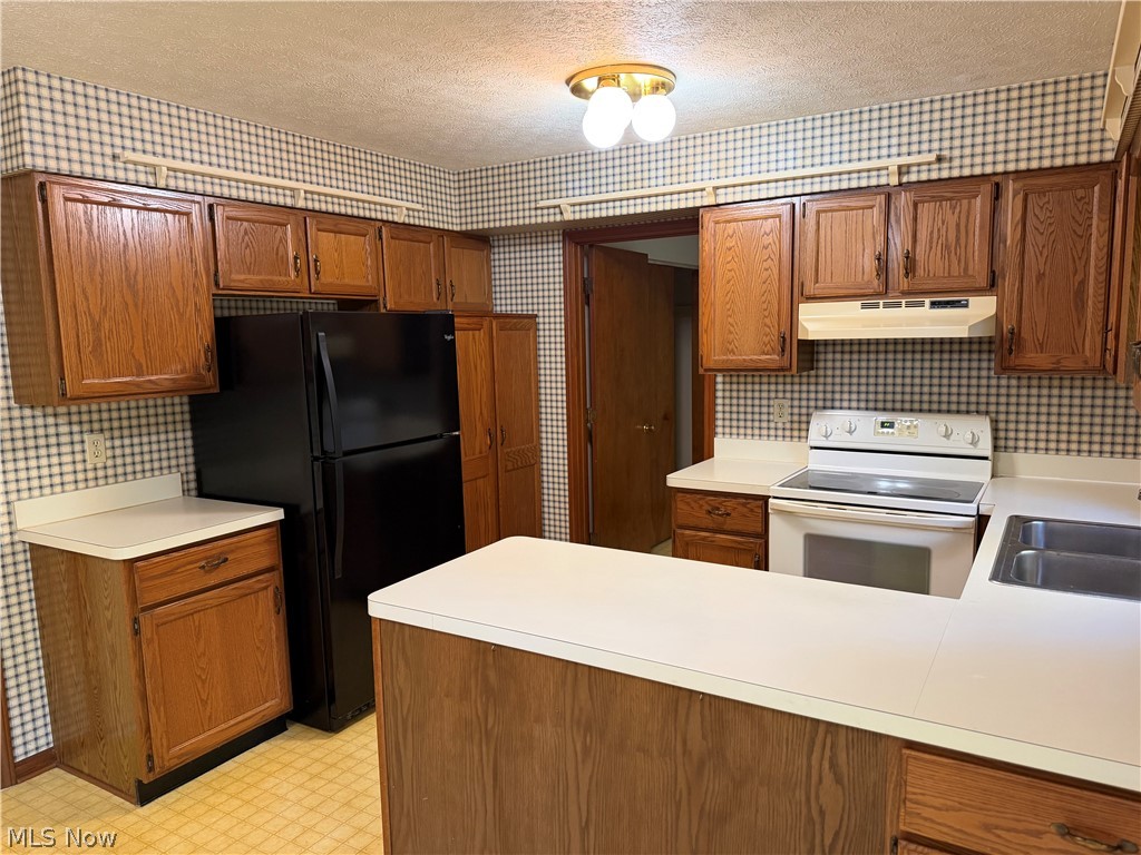 36500 Kinzel Road Avon OH 44011
