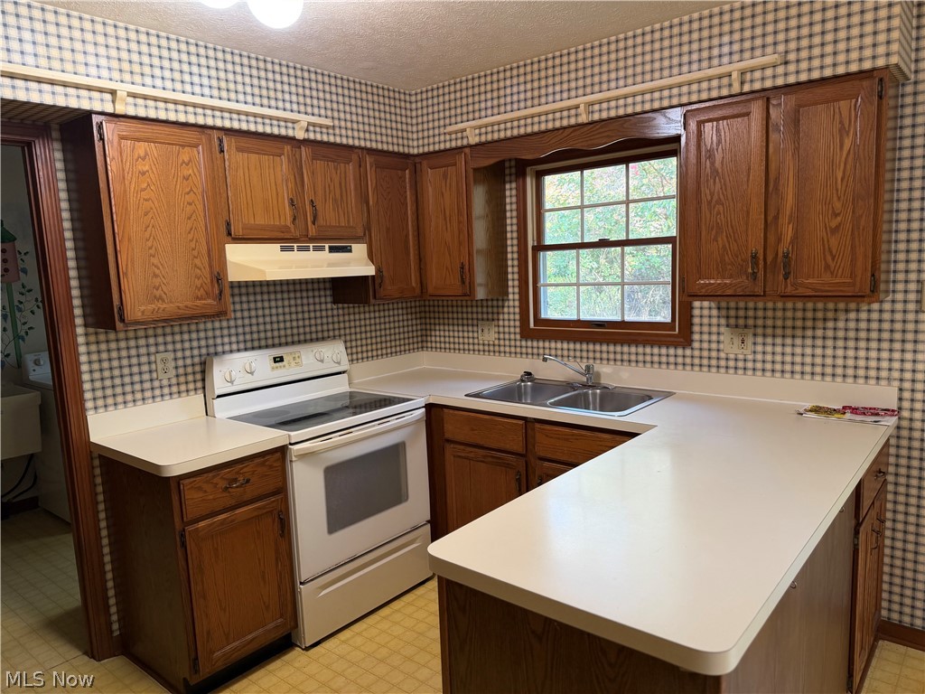 36500 Kinzel Road Avon OH 44011