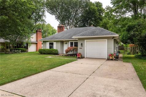 131 Edgewood Drive Berea OH 44017