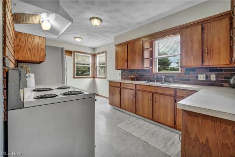 6168 Nimishillen Church Road NE Canton OH 44721