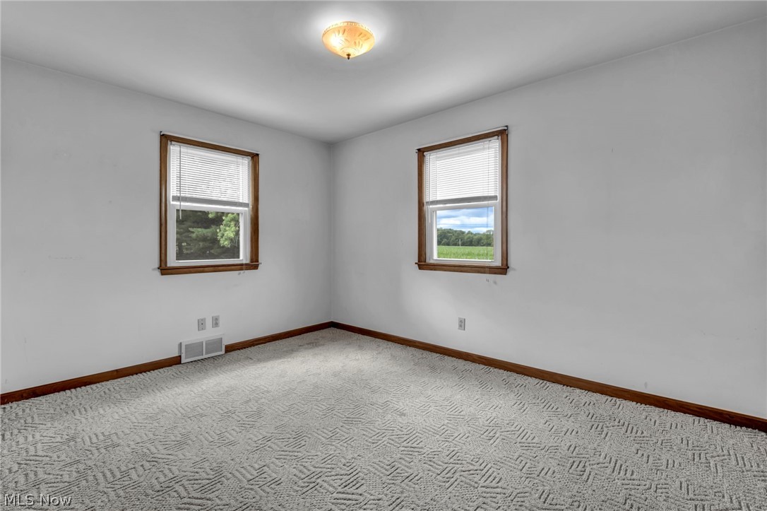 6168 Nimishillen Church Road NE Canton OH 44721