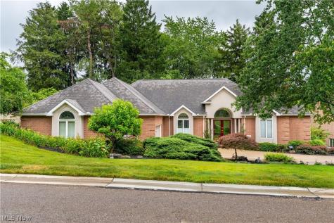 4126 Glenmoor Road NW Canton OH 44718