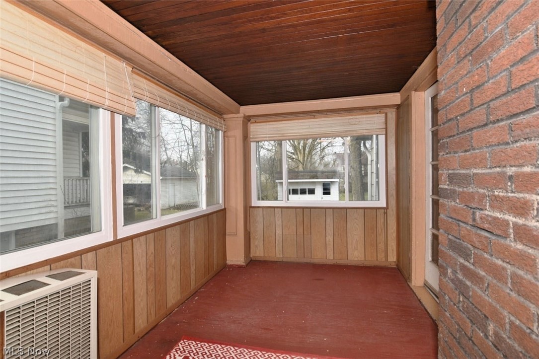 2498 Queenston Road Cleveland Heights OH 44118