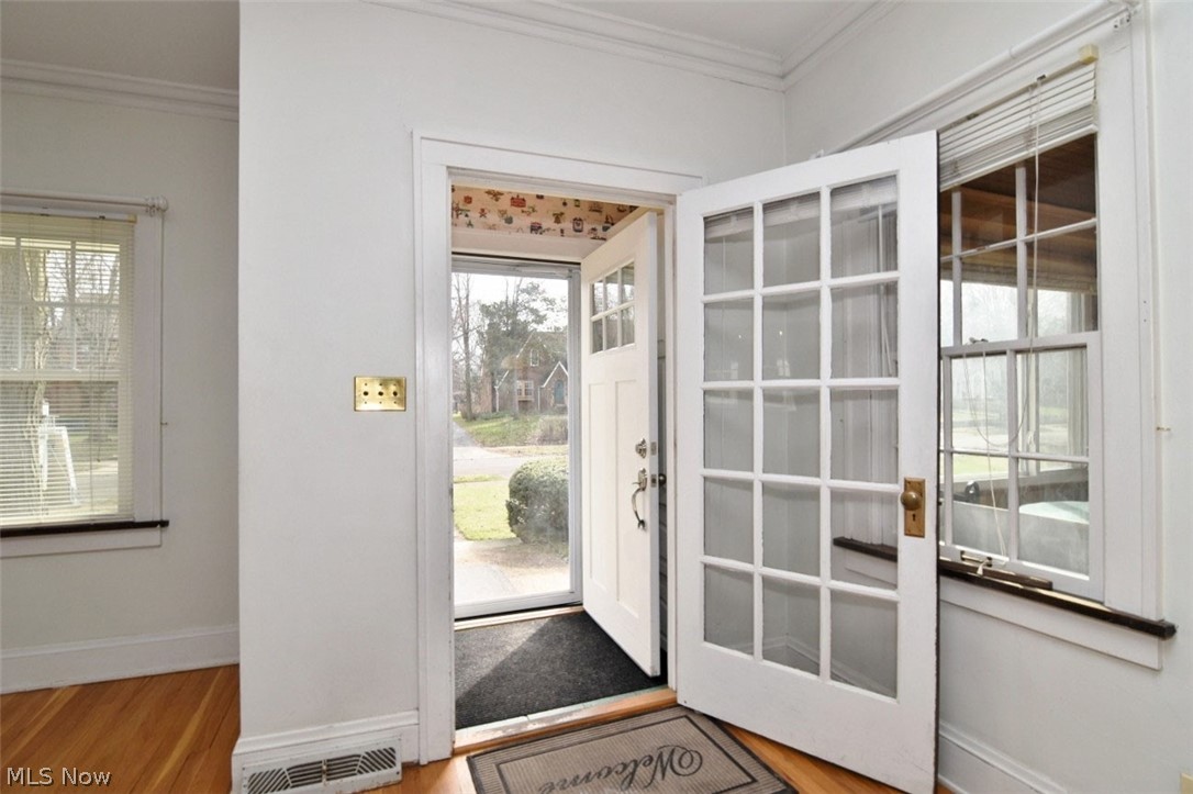 2498 Queenston Road Cleveland Heights OH 44118