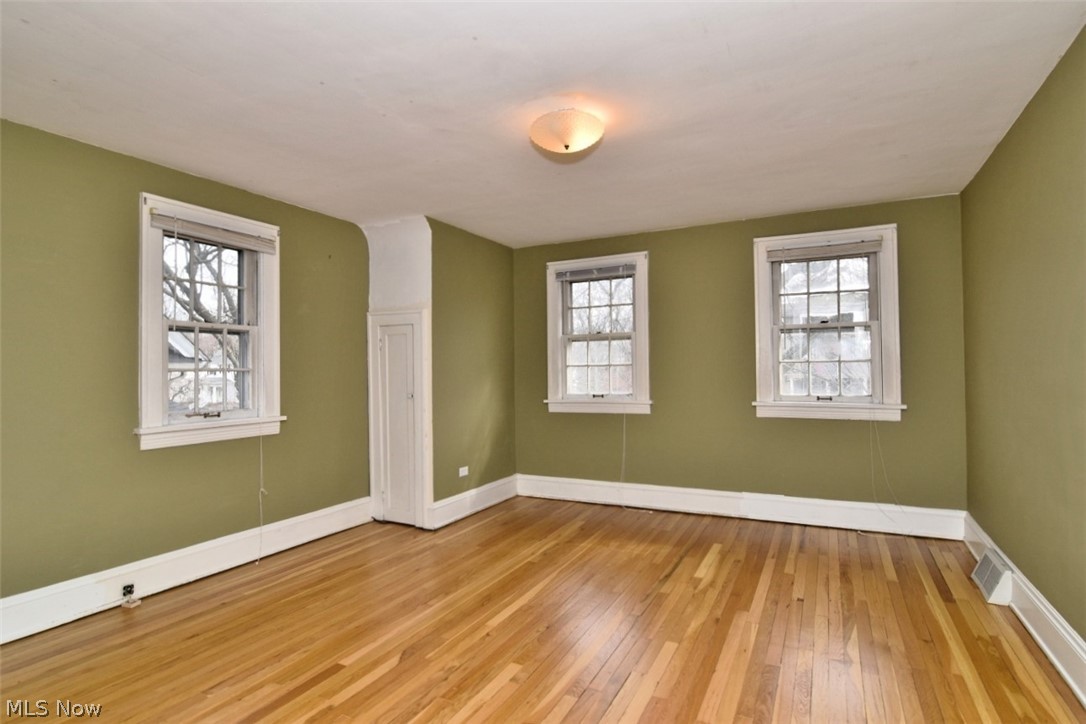 2498 Queenston Road Cleveland Heights OH 44118