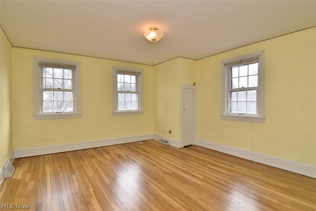 2498 Queenston Road Cleveland Heights OH 44118