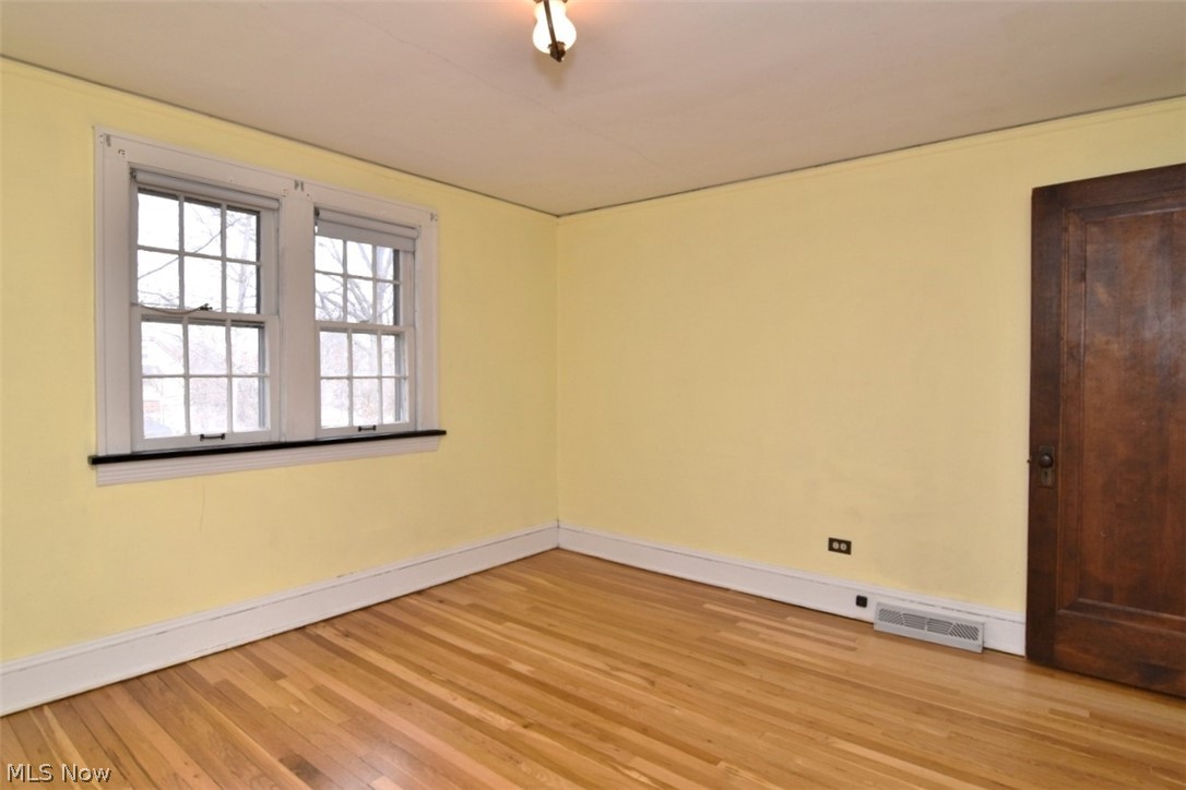 2498 Queenston Road Cleveland Heights OH 44118