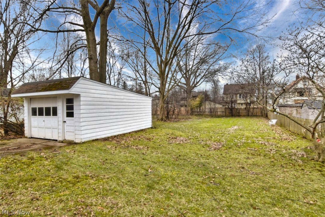 2498 Queenston Road Cleveland Heights OH 44118