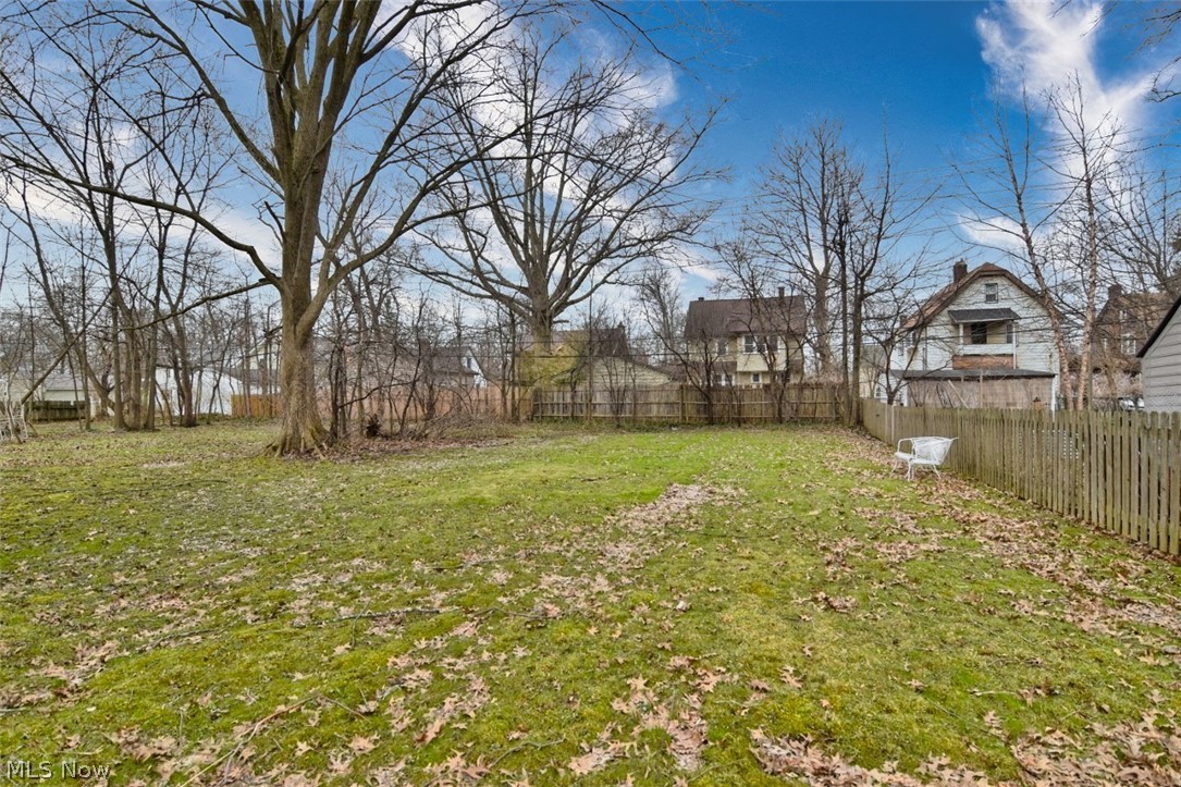 2498 Queenston Road Cleveland Heights OH 44118