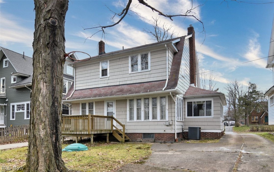 2498 Queenston Road Cleveland Heights OH 44118