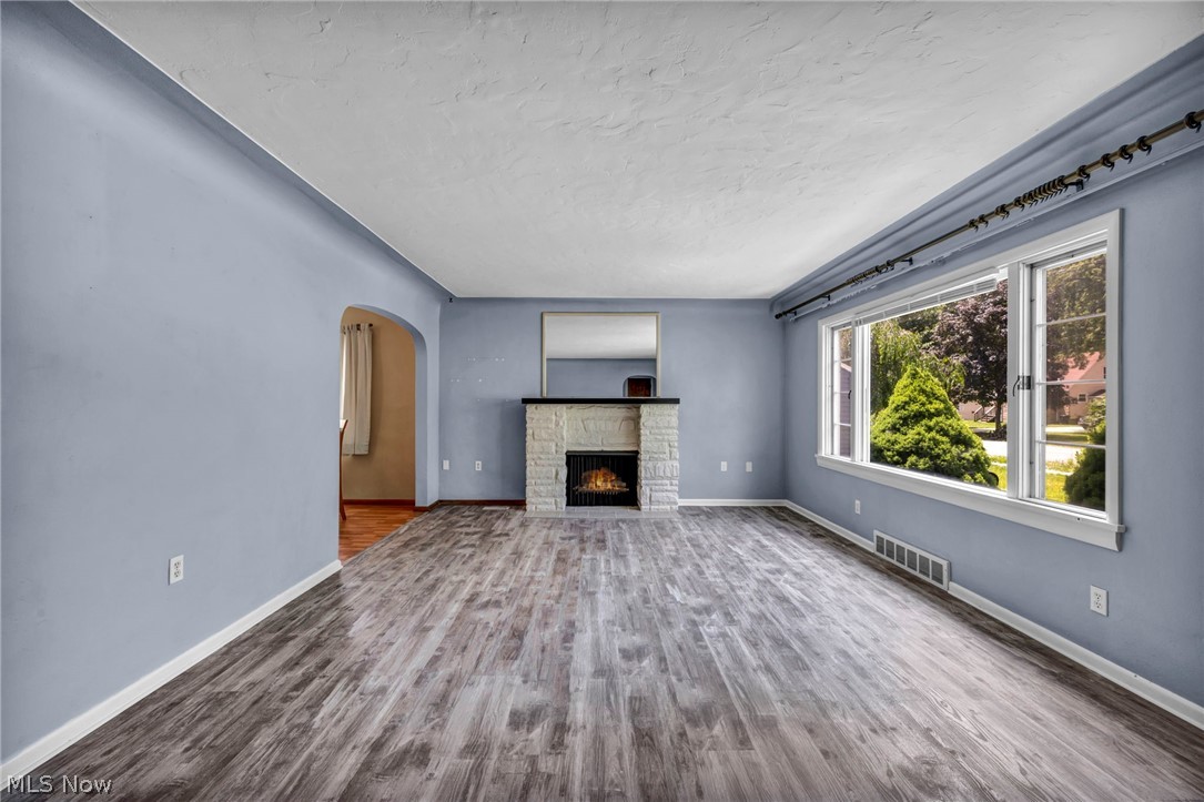 375 Olive Street Elyria OH 44035