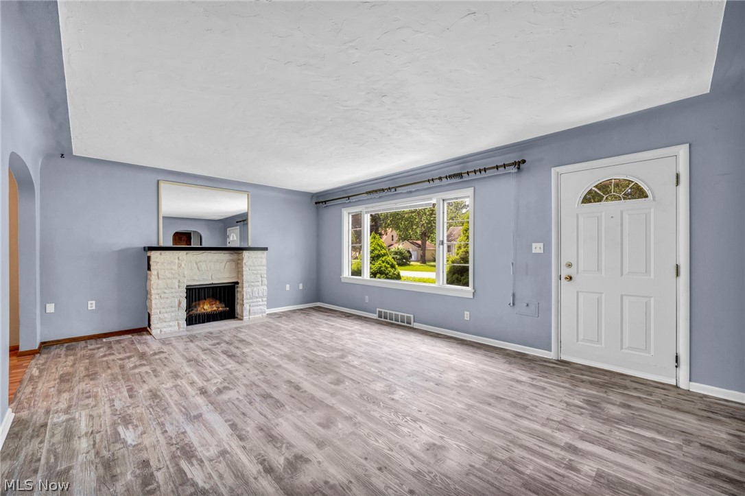 375 Olive Street Elyria OH 44035