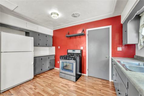 375 Olive Street Elyria OH 44035