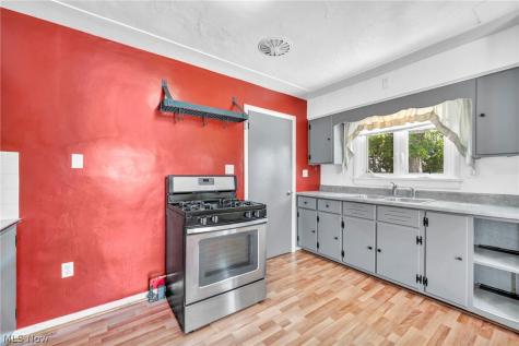 375 Olive Street Elyria OH 44035