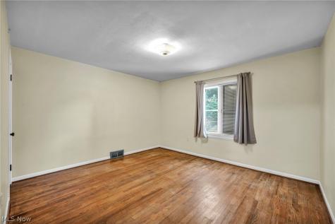 375 Olive Street Elyria OH 44035