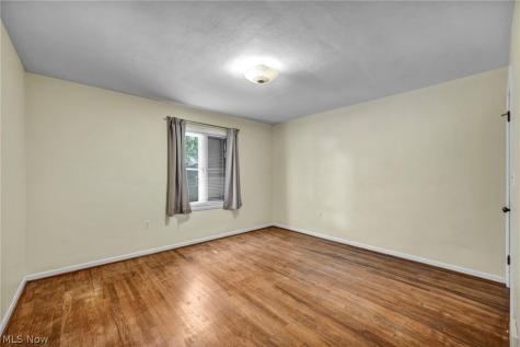 375 Olive Street Elyria OH 44035