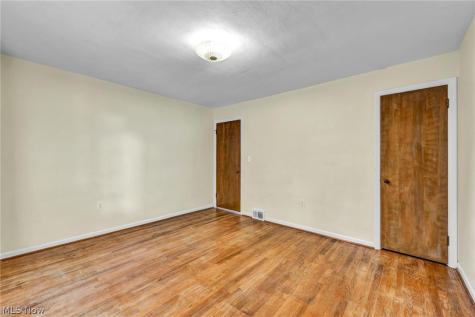 375 Olive Street Elyria OH 44035